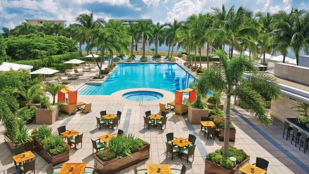 Private Condo Hotel At Four Seasons Brickell Miami Bagian luar foto